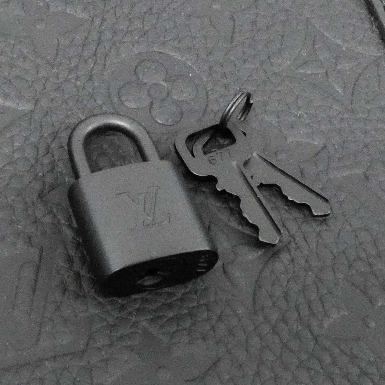 LOUIS VUITTON Keepall M59025 波士頓包 Monogram 4