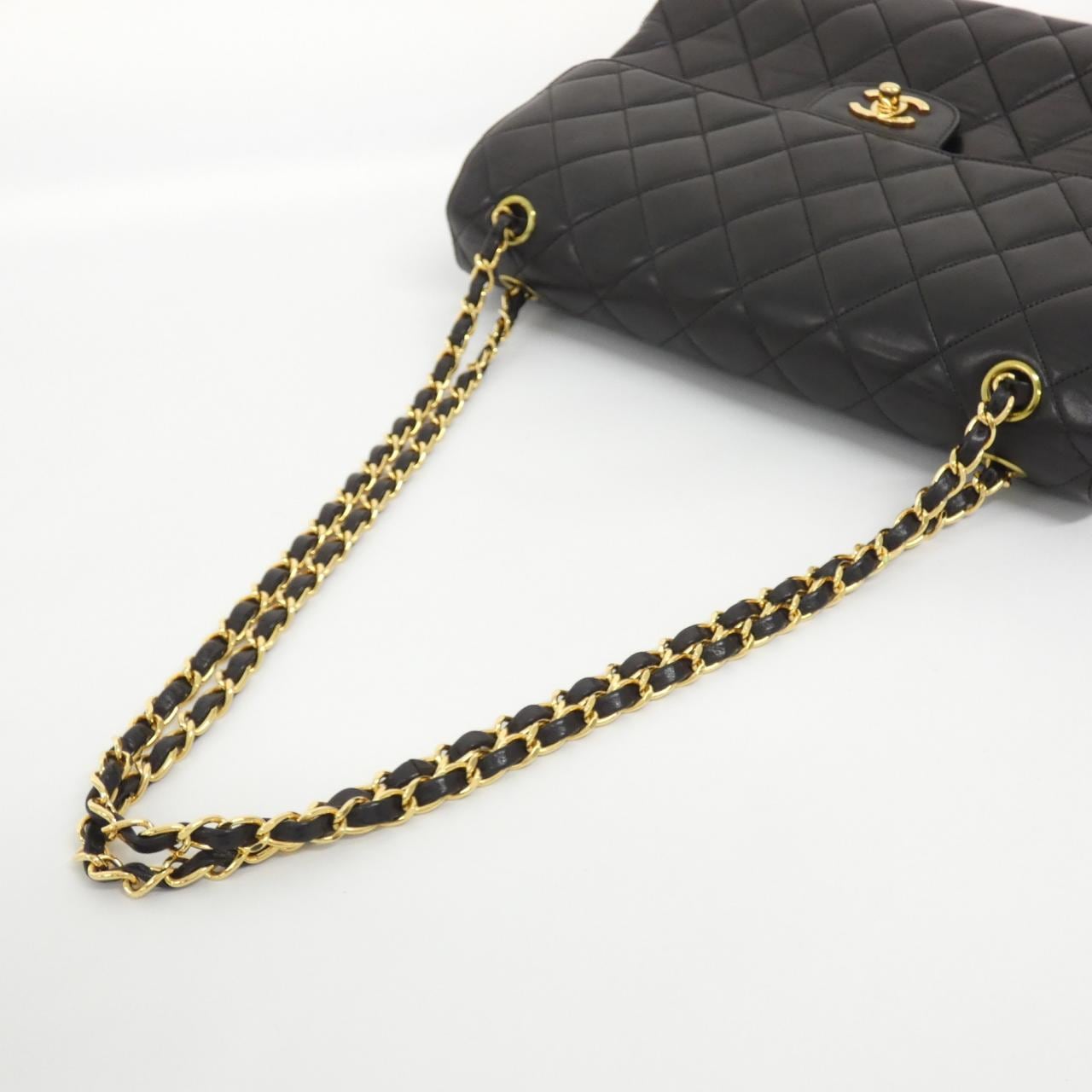 CHANEL 06303 肩背包 羊皮 5