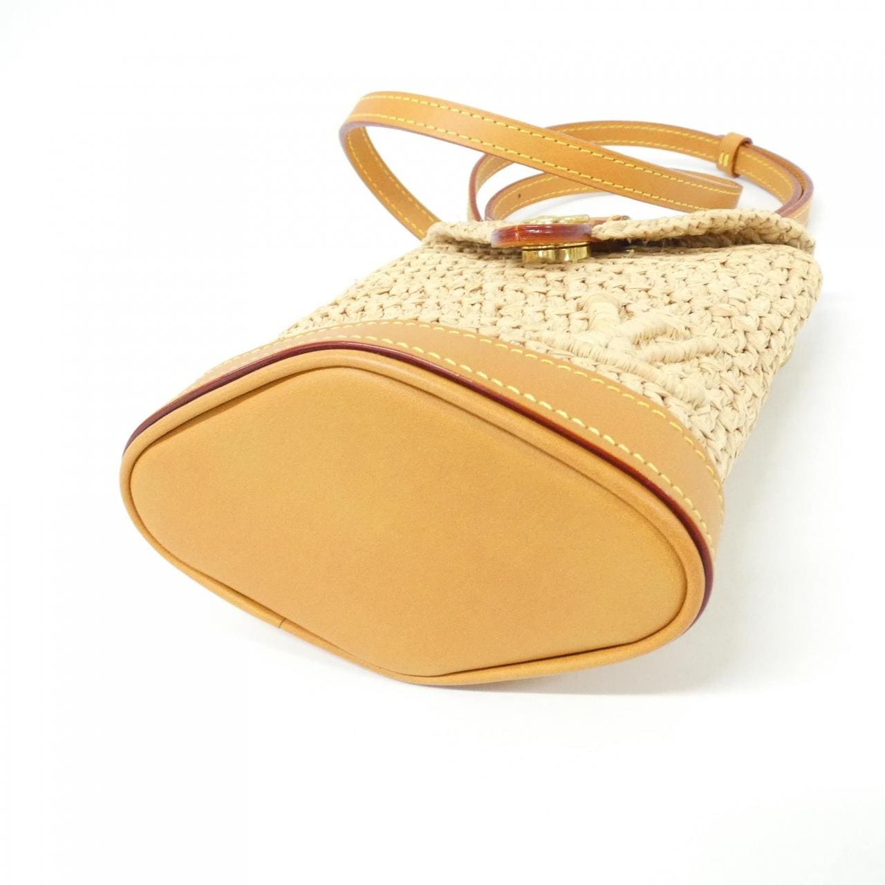 LOUIS VUITTON M14462 肩背包 3