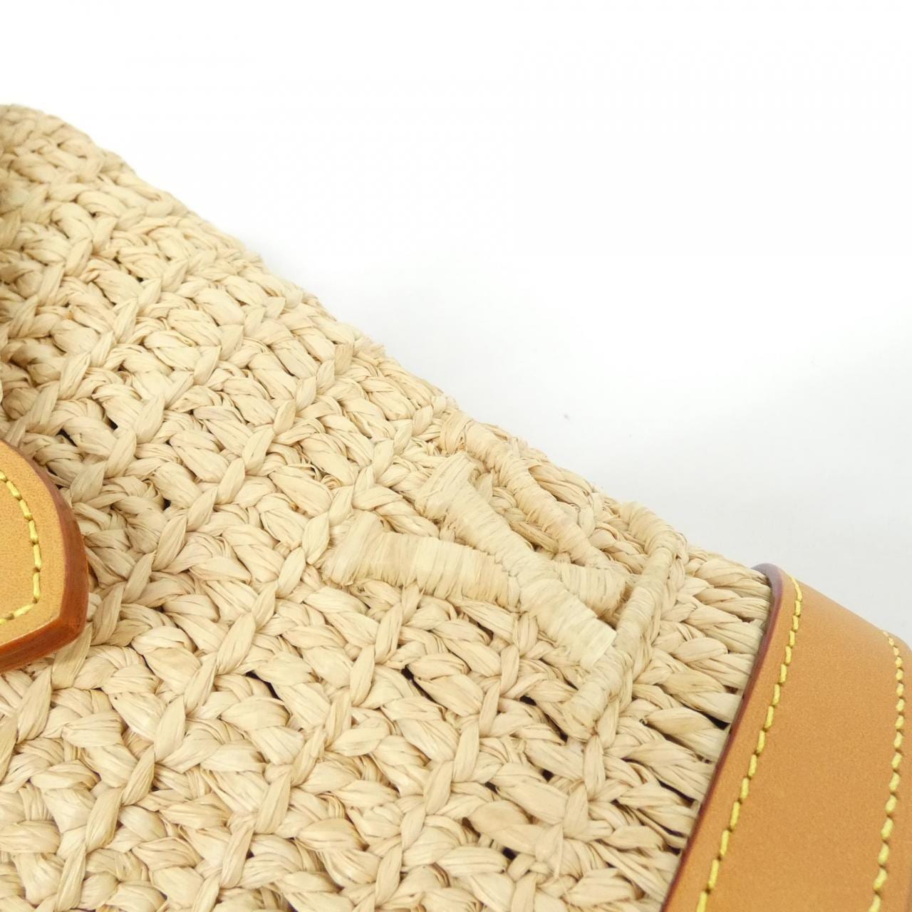 LOUIS VUITTON M14462 肩背包 4