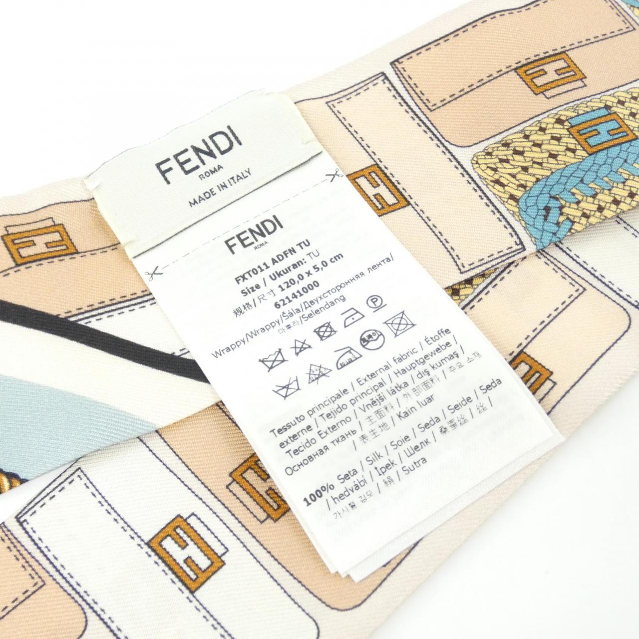 FENDI FXT011 ADFN 圍巾 3
