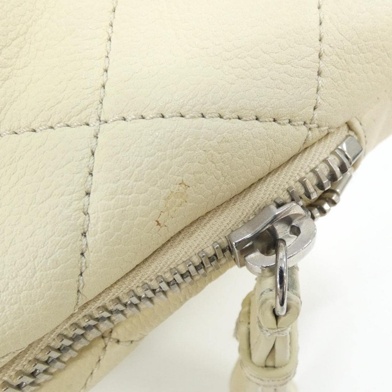 CHANEL 50281 Handbag Caviar Leather 5