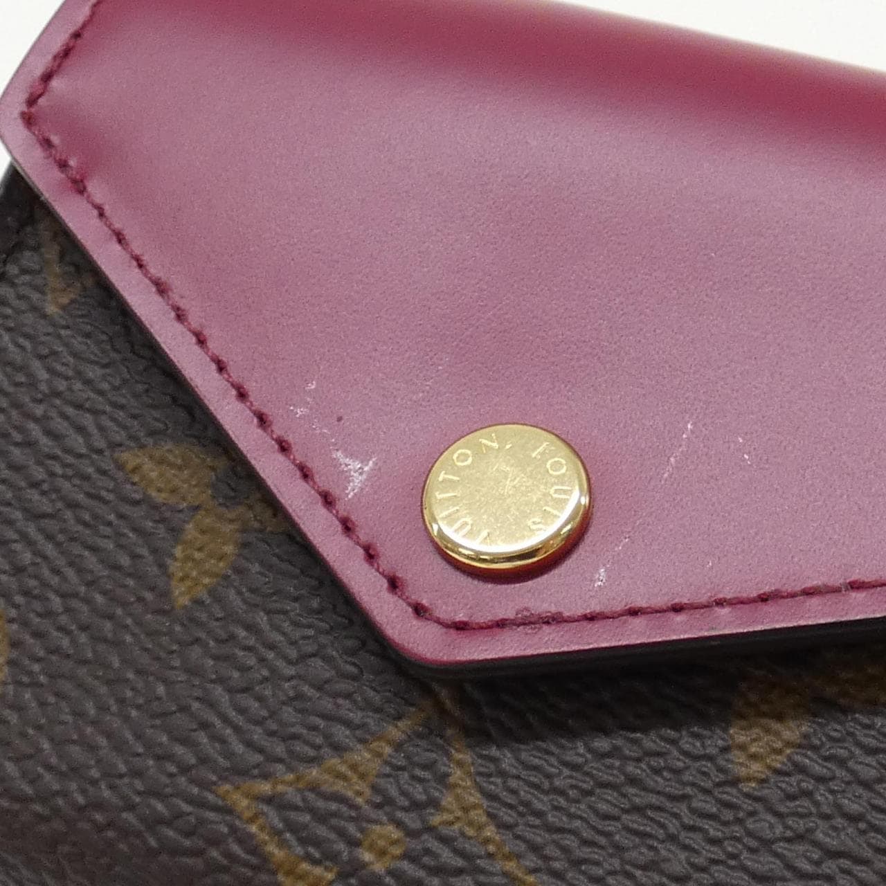 LOUIS VUITTON M62932 Wallet Monogram 4