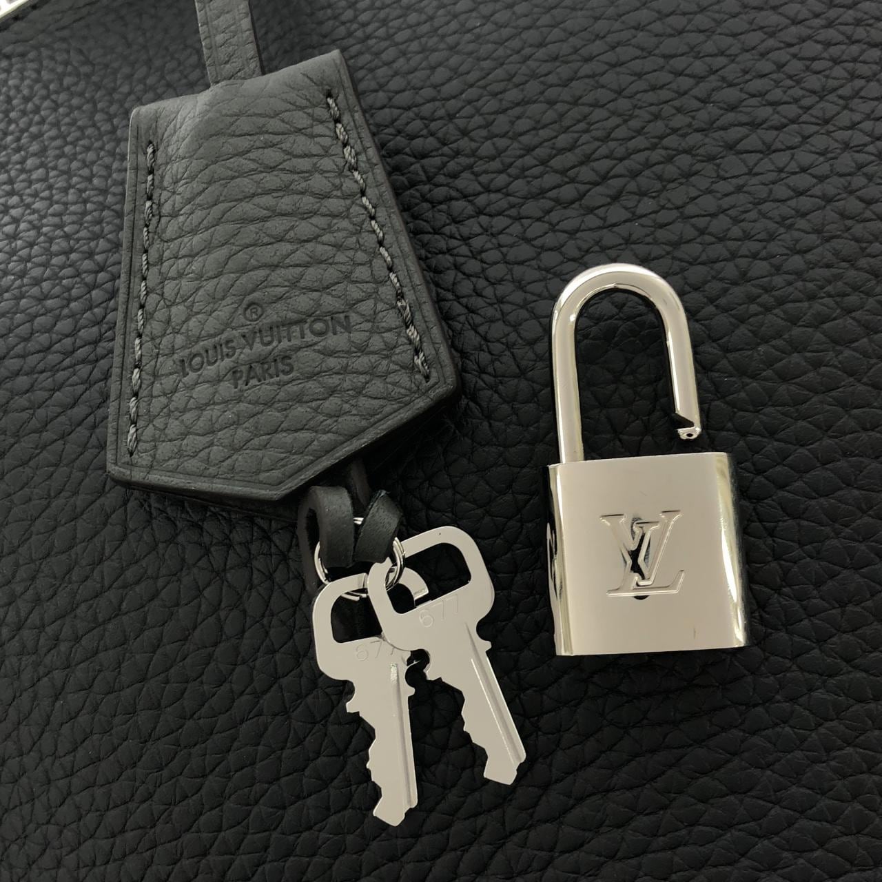 LOUIS VUITTON Alma M54381 Handbag 6