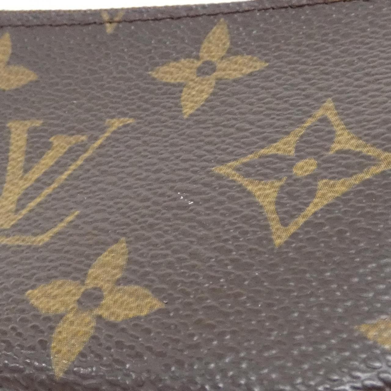 LOUIS VUITTON Pochette M62650 Coin Case Monogram 3
