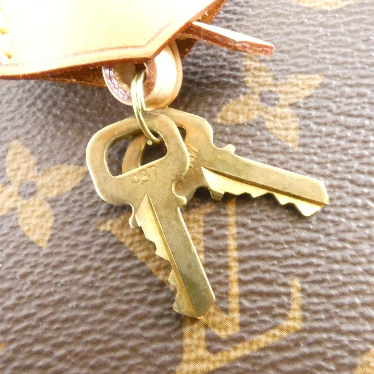 LOUIS VUITTON Alma M53152 Handbag Monogram 3