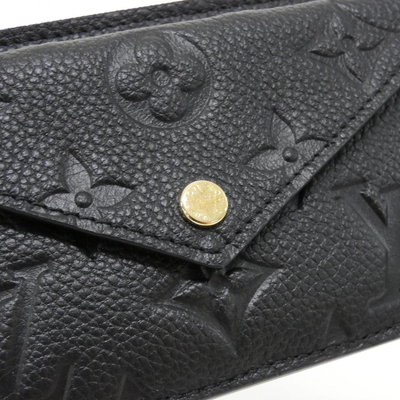 LOUIS VUITTON M69421 Coin Case Monogram 4