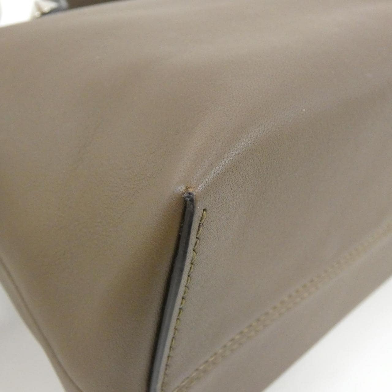 FENDI By The Way 8BL146 A6CO Handbag 3