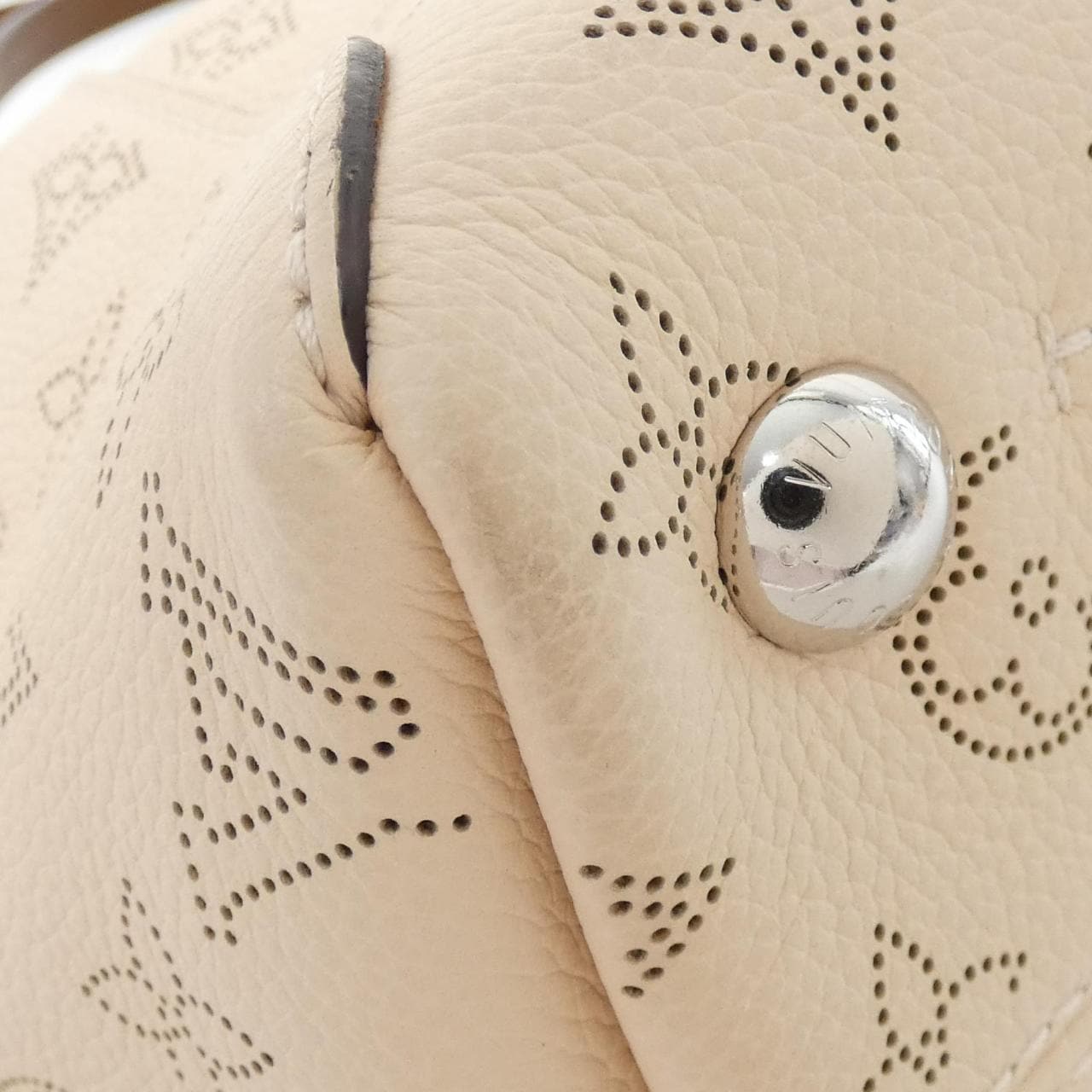 LOUIS VUITTON Mahina M51950 手提包 2