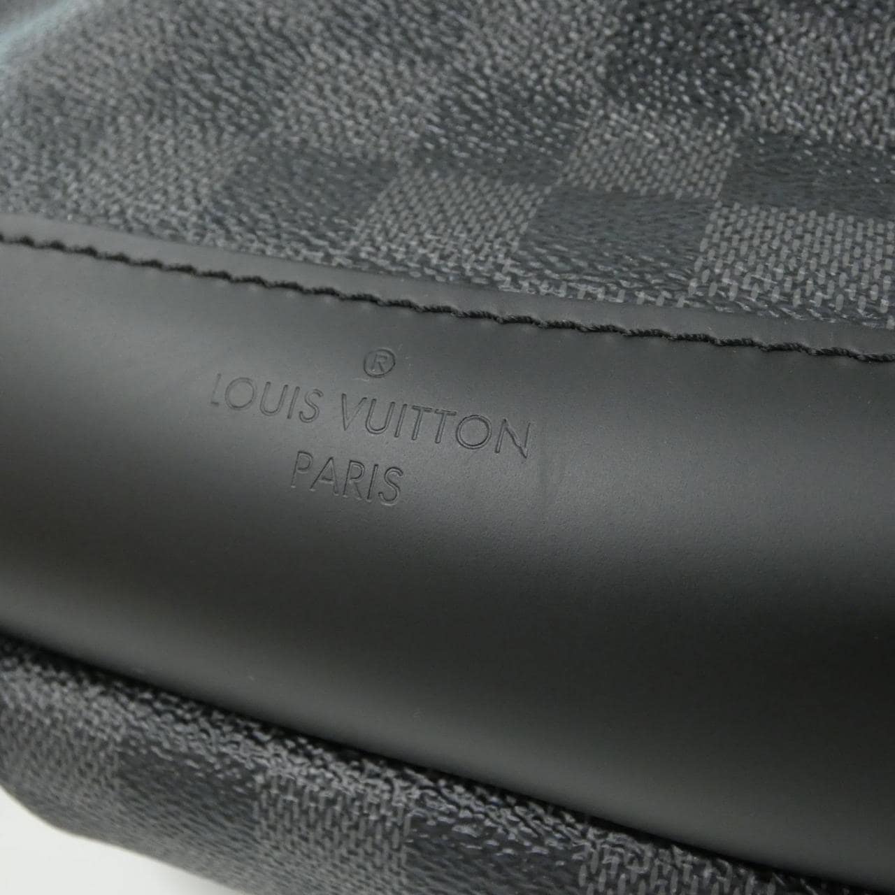 LOUIS VUITTON Avenue N41719 Shoulder Damier 4