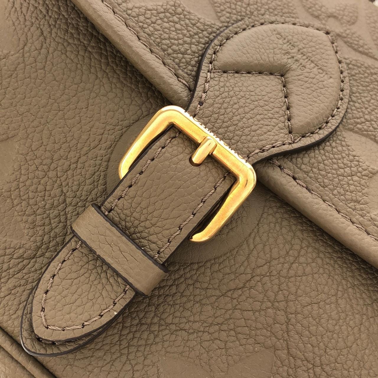 LOUIS VUITTON M15049 肩背包 Monogram 5