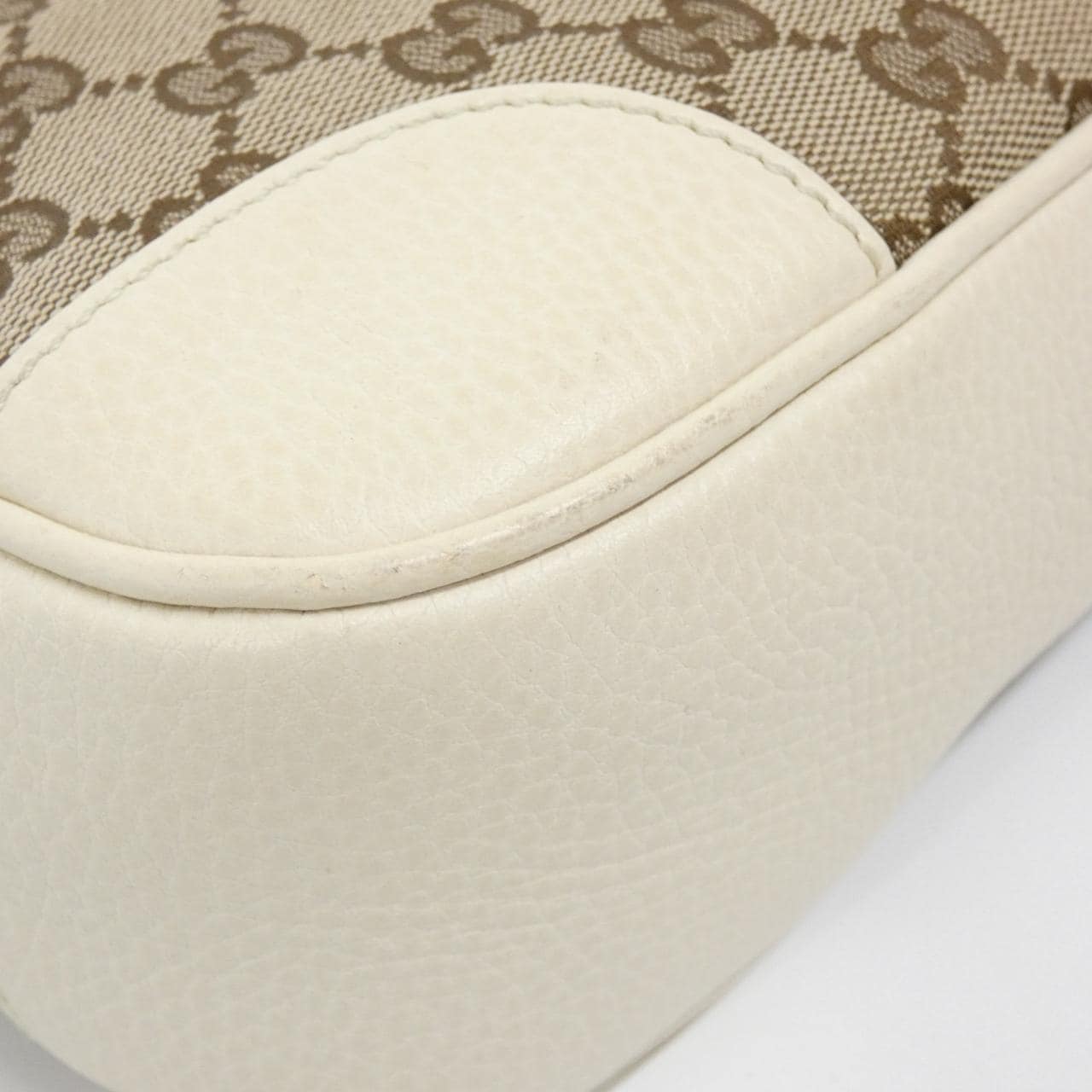 GUCCI GG Supreme 449413 KY9LG Shoulder Canvas 2