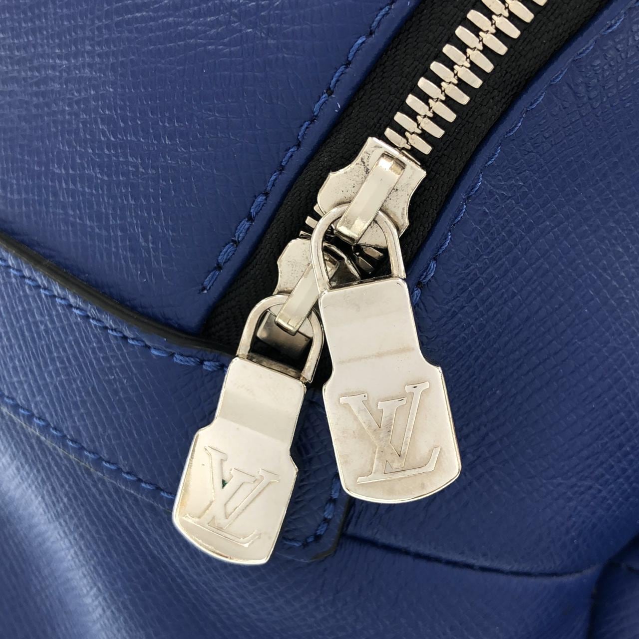 LOUIS VUITTON Discovery M33453 背包 4
