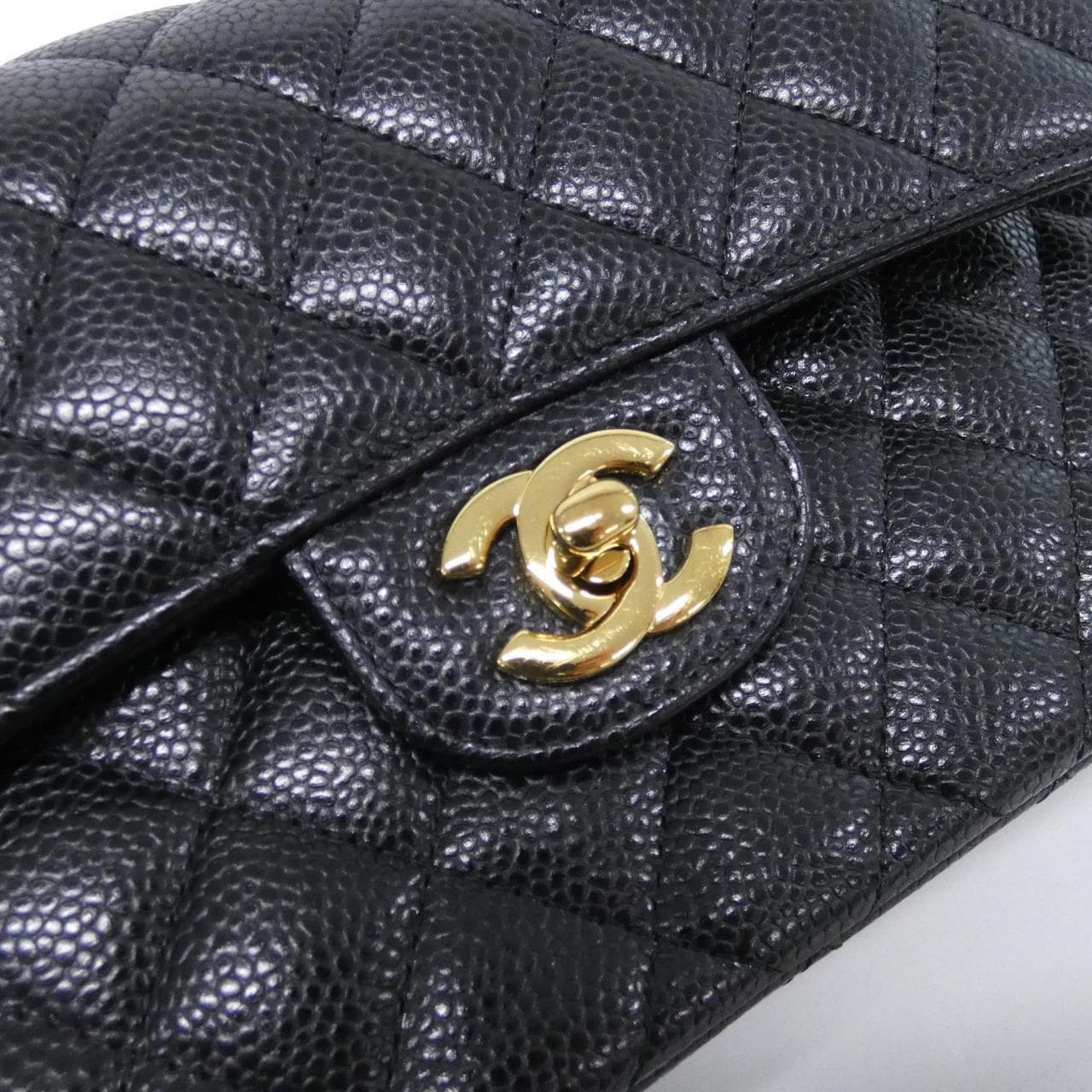CHANEL Matelasse 1113 Shoulder Grained Calfskin 4