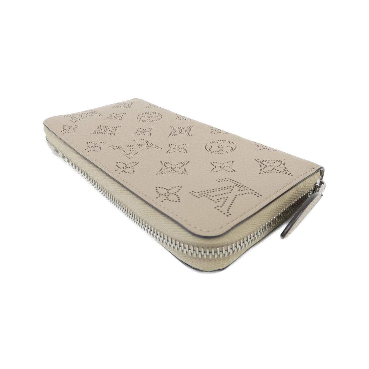 LOUIS VUITTON Mahina M69821 Wallet 2