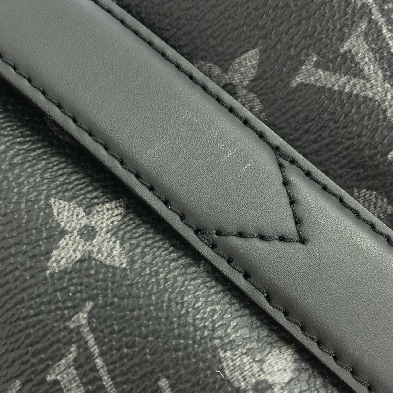 LOUIS VUITTON Eclipse M44228 手提包 Monogram 4