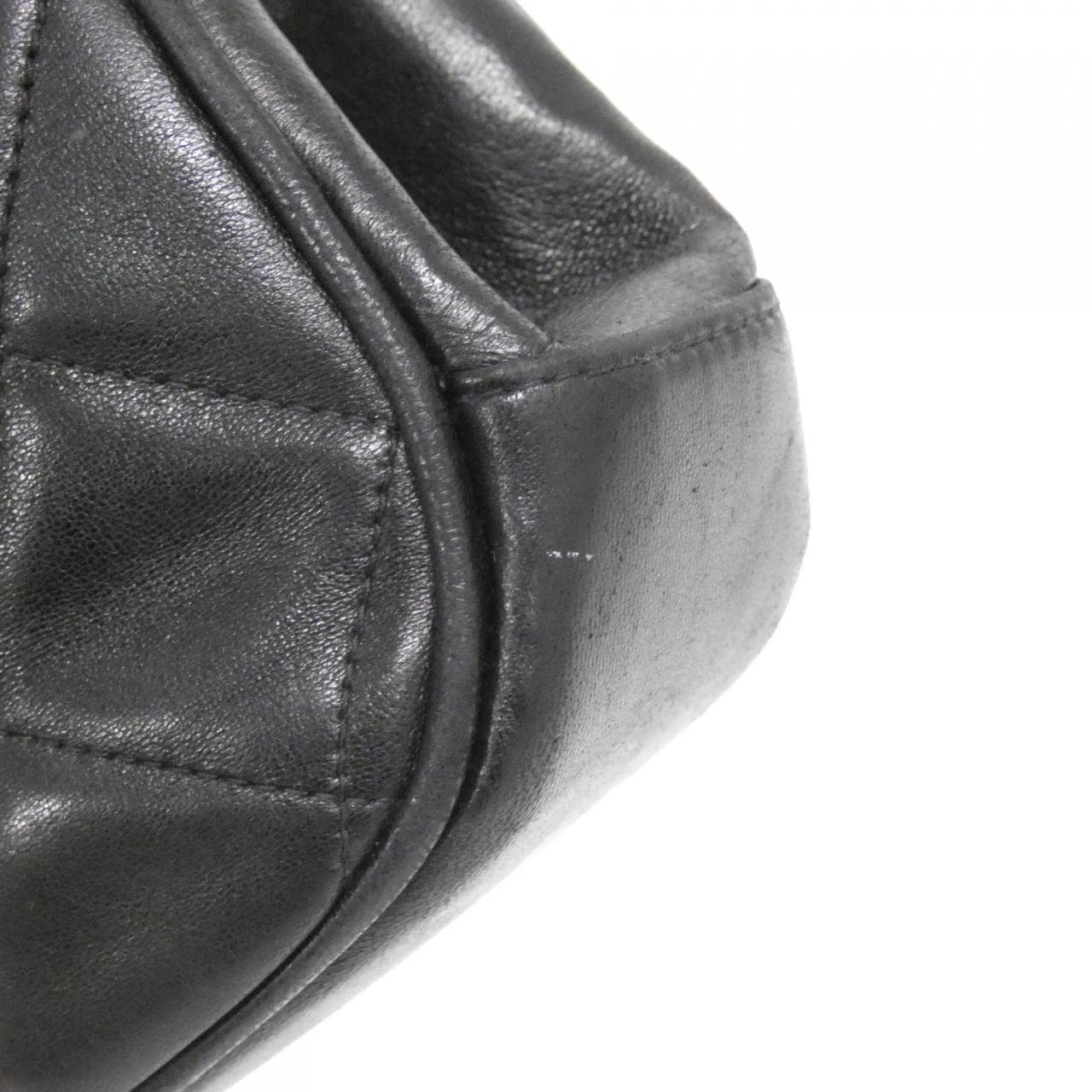 CHANEL Handbag Lambskin 4