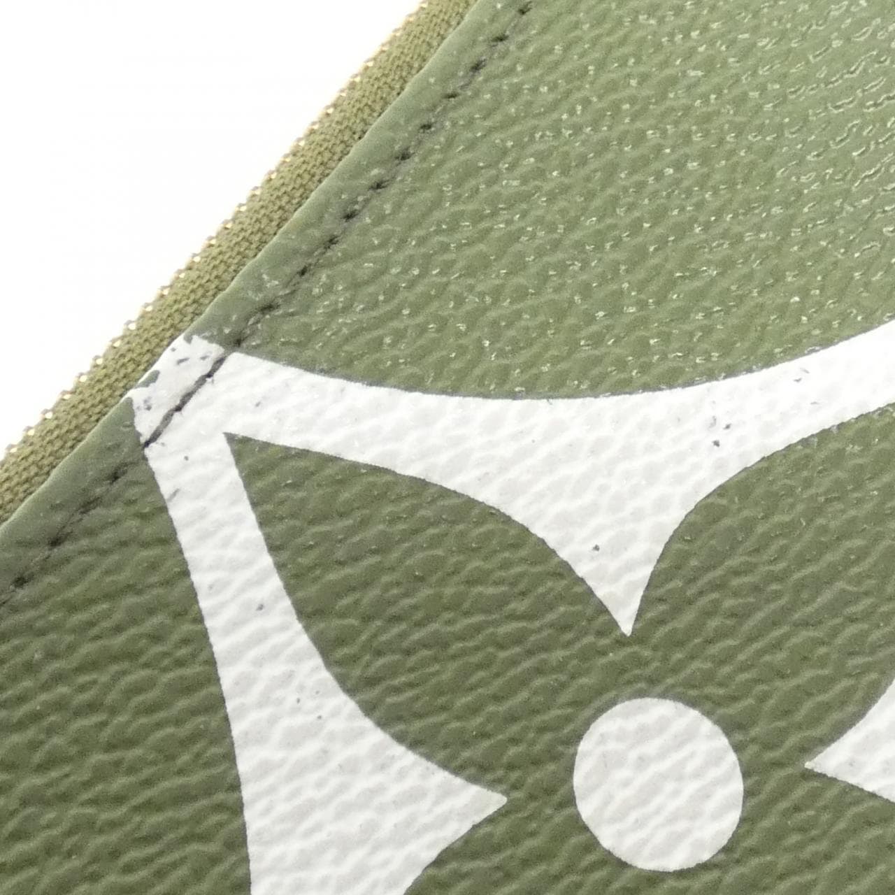 LOUIS VUITTON Pochette M67579 小斜揹包 Monogram 5