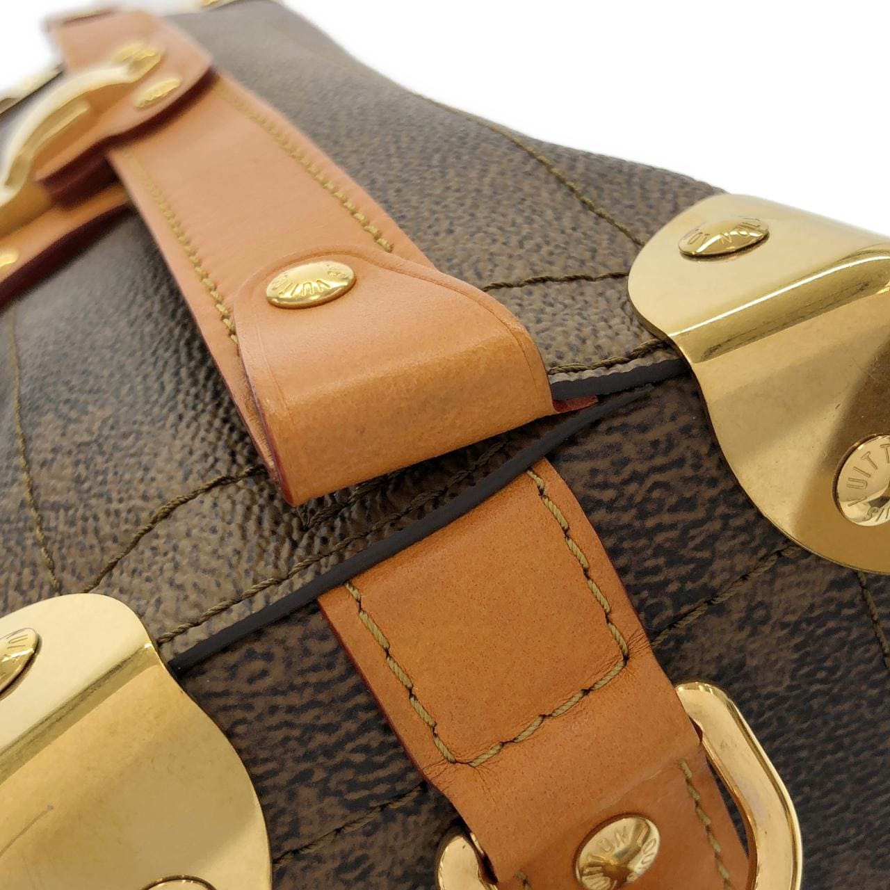LOUIS VUITTON M11536 肩背包 Monogram 3