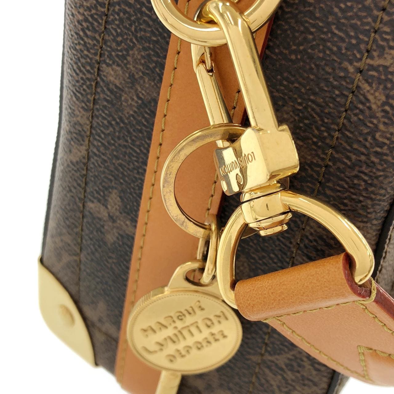 LOUIS VUITTON M11536 肩背包 Monogram 4