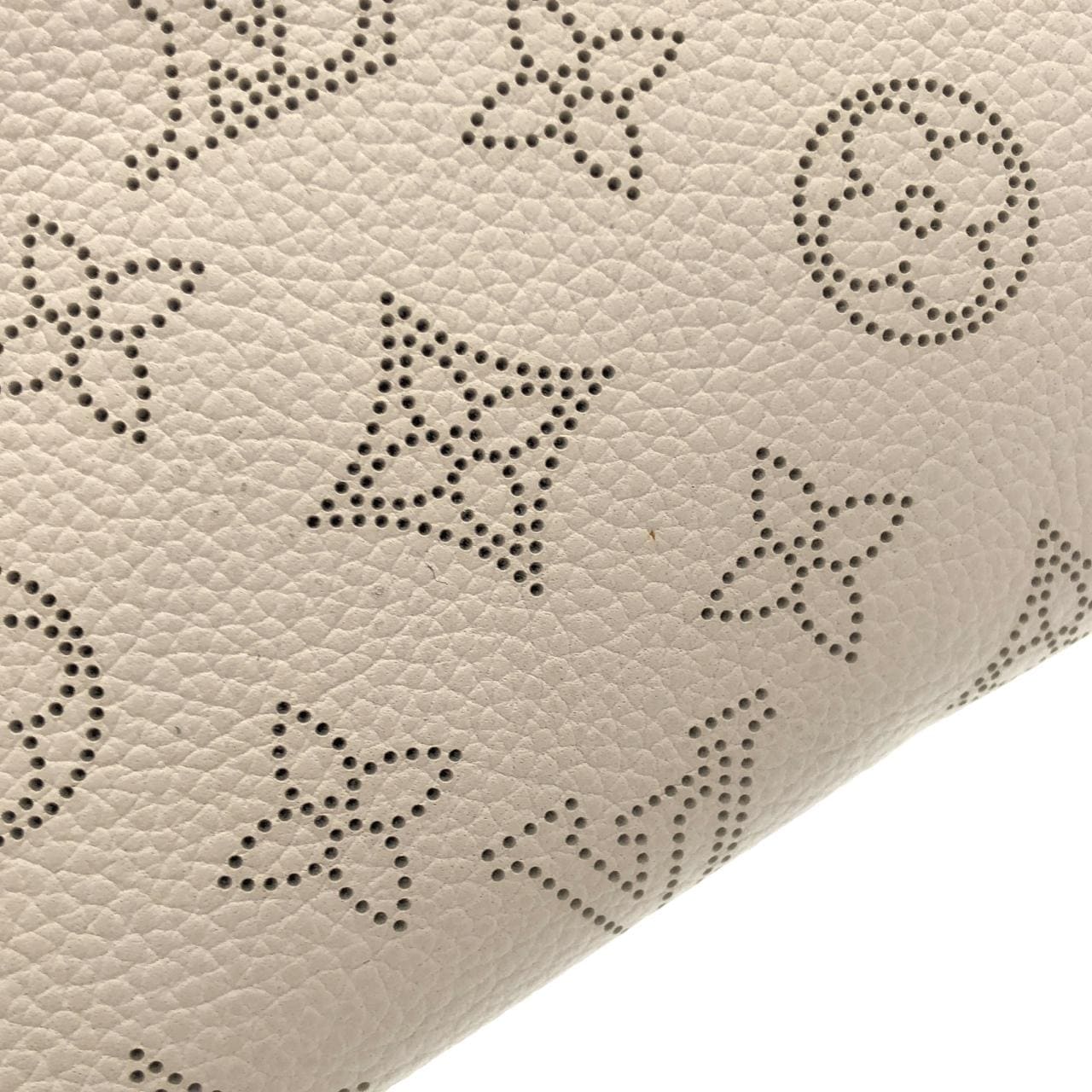 LOUIS VUITTON Mahina M51950 手提包 3