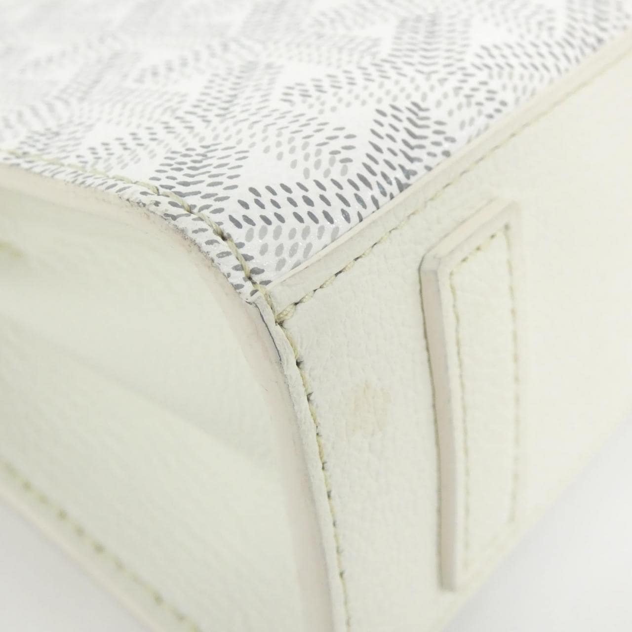 GOYARD Shoulder Canvas 2