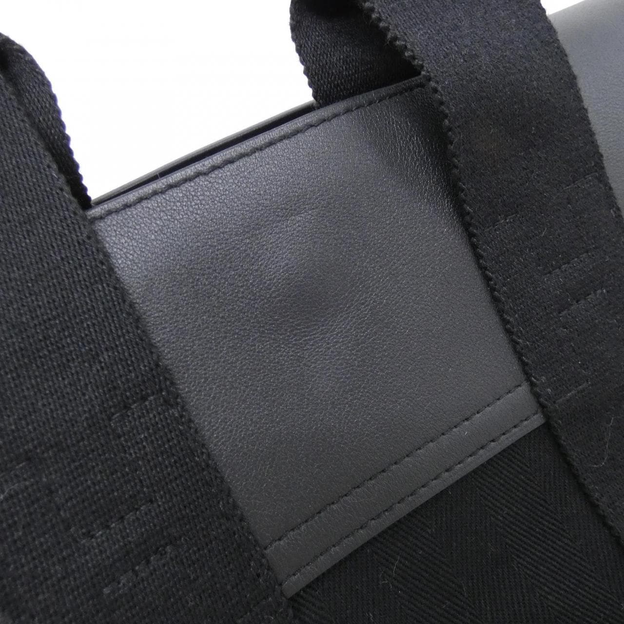 HERMES Valparaiso 056119CK Handbag Swift 4