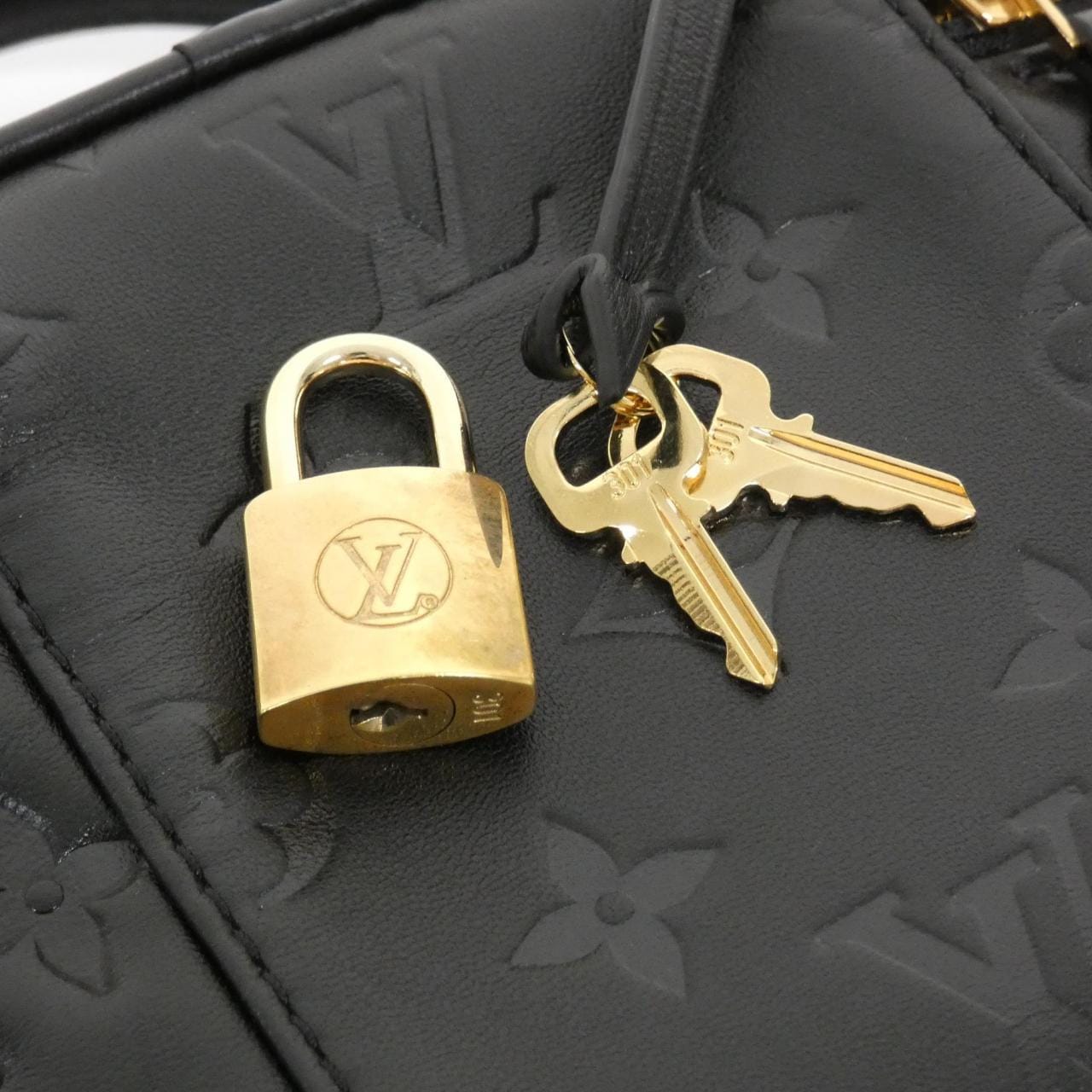 LOUIS VUITTON M25123 Handbag Monogram 4