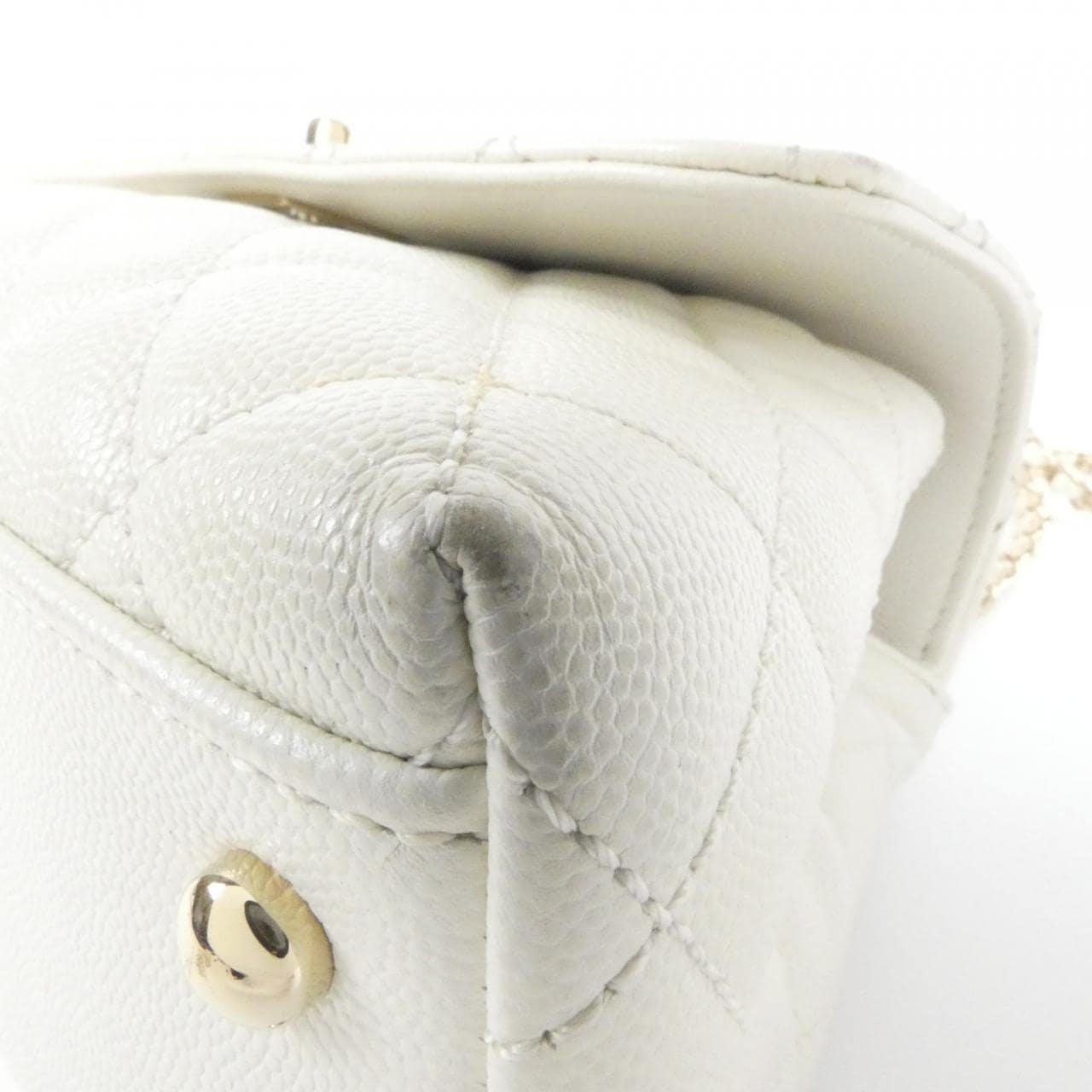 CHANEL Matelasse 92990 Handbag Grained Calfskin 3