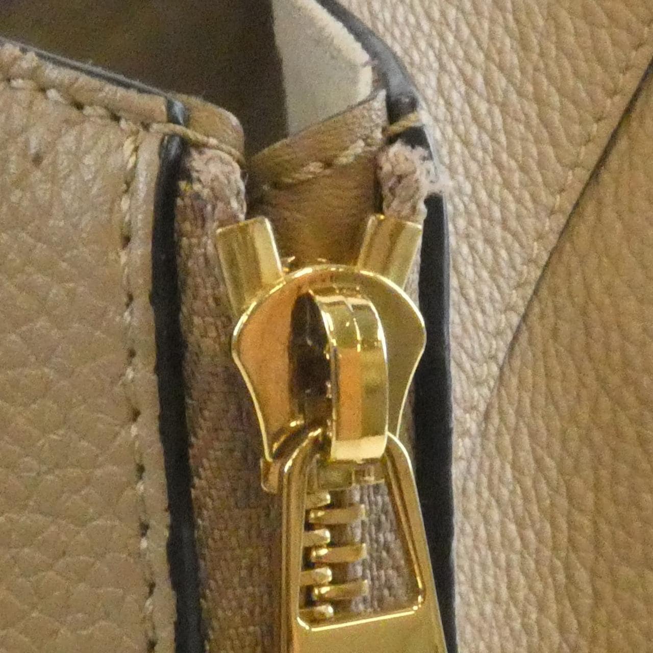 LOEWE Hammock 38712KBN60 肩背包 5