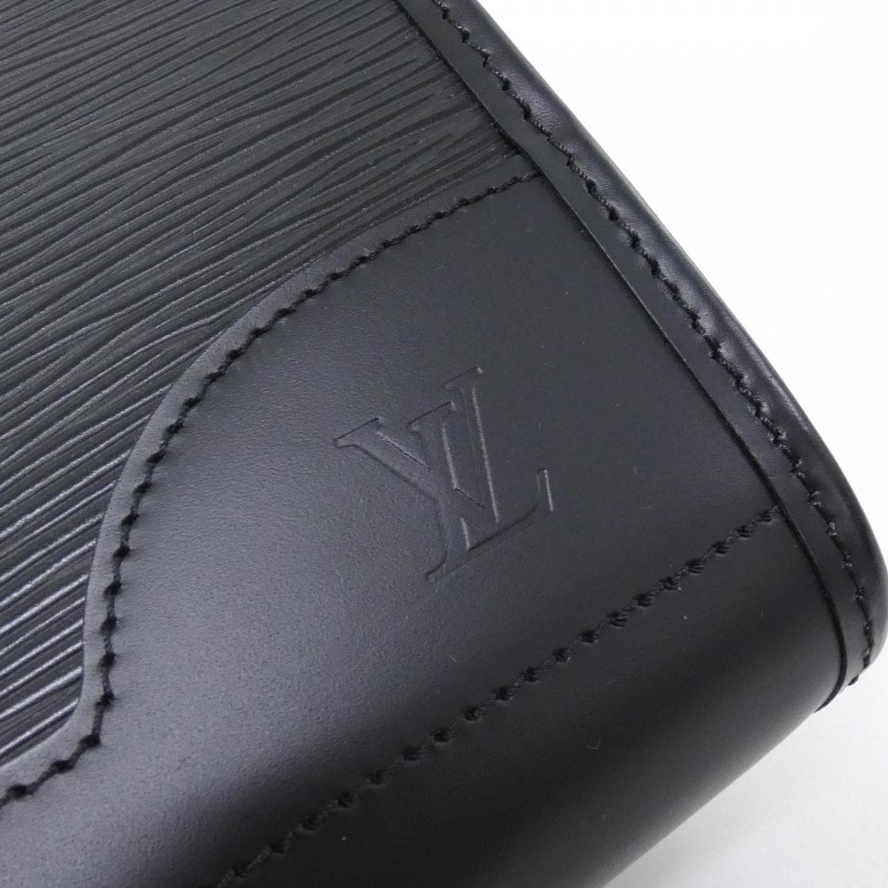 LOUIS VUITTON M59332 肩背包 Epi 4
