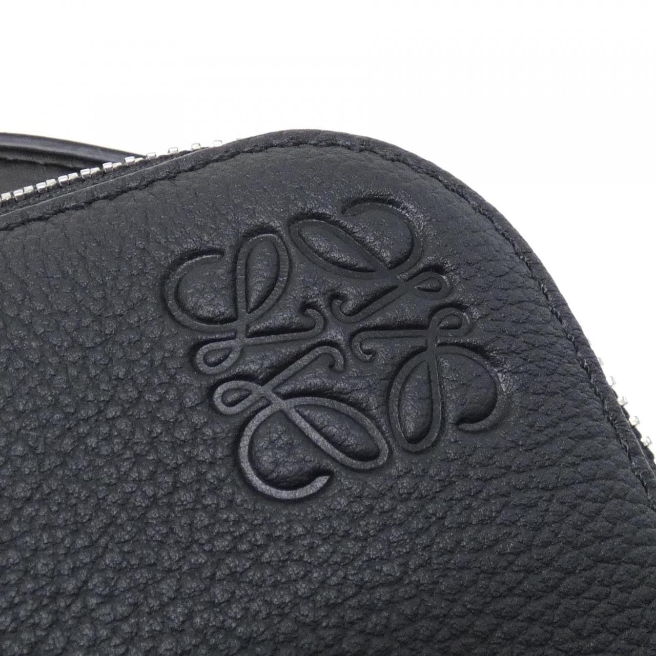 LOEWE C660R41X01 肩背包 5