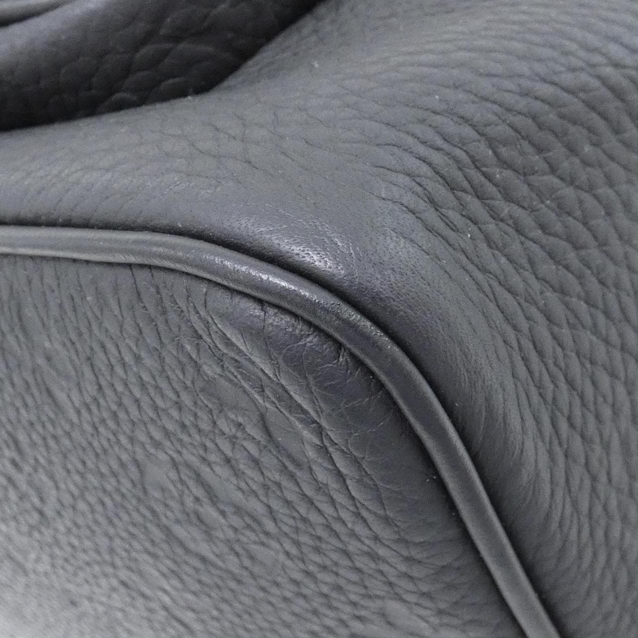 LOUIS VUITTON Montsouris M23127 背包 Monogram 3