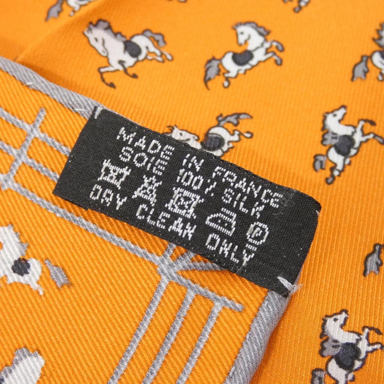 HERMES Scarf 3