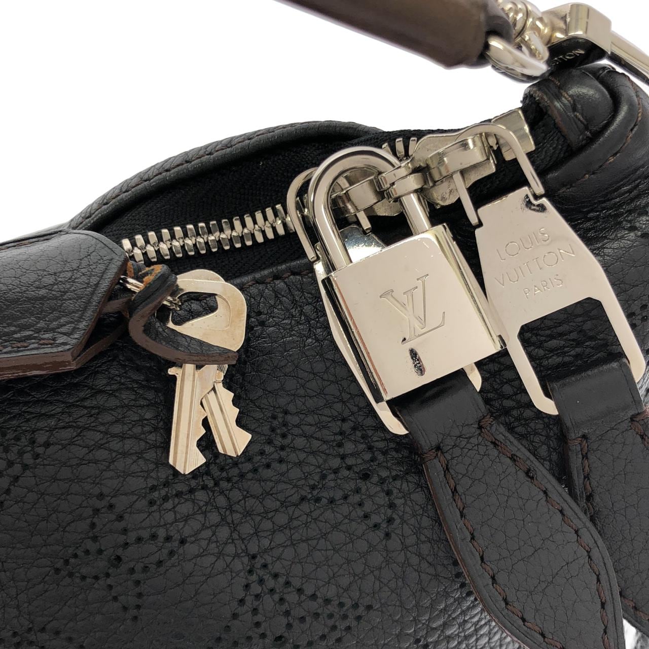 LOUIS VUITTON Mahina M94314 肩背包 3