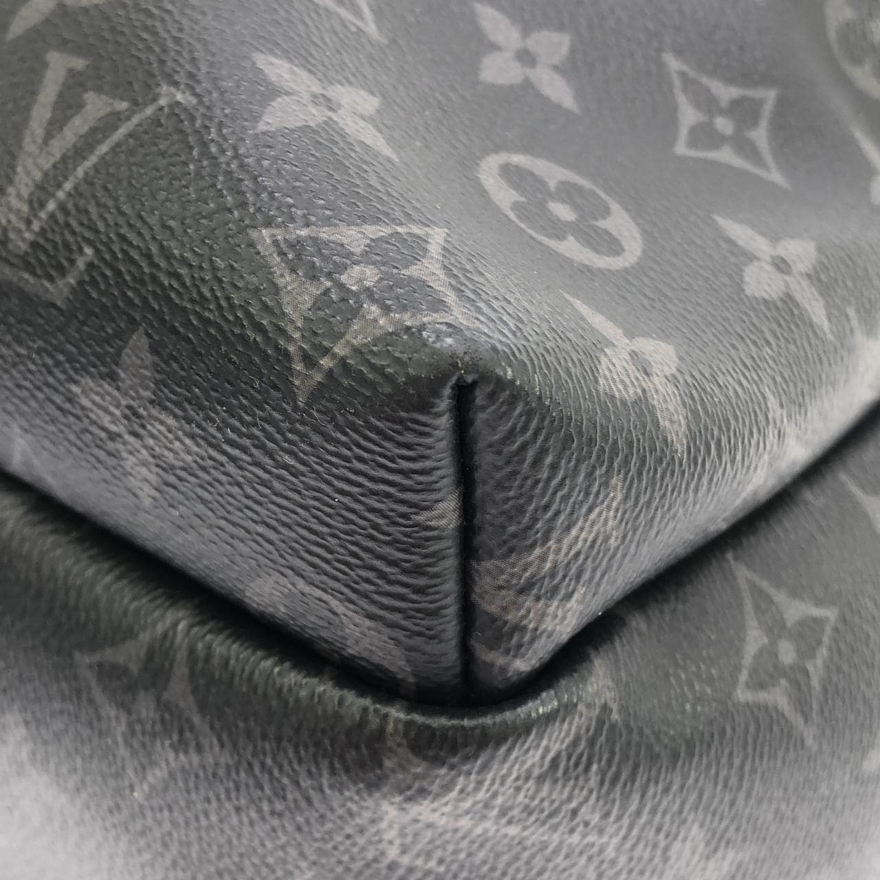 LOUIS VUITTON Eclipse M43186 背包 Monogram 3