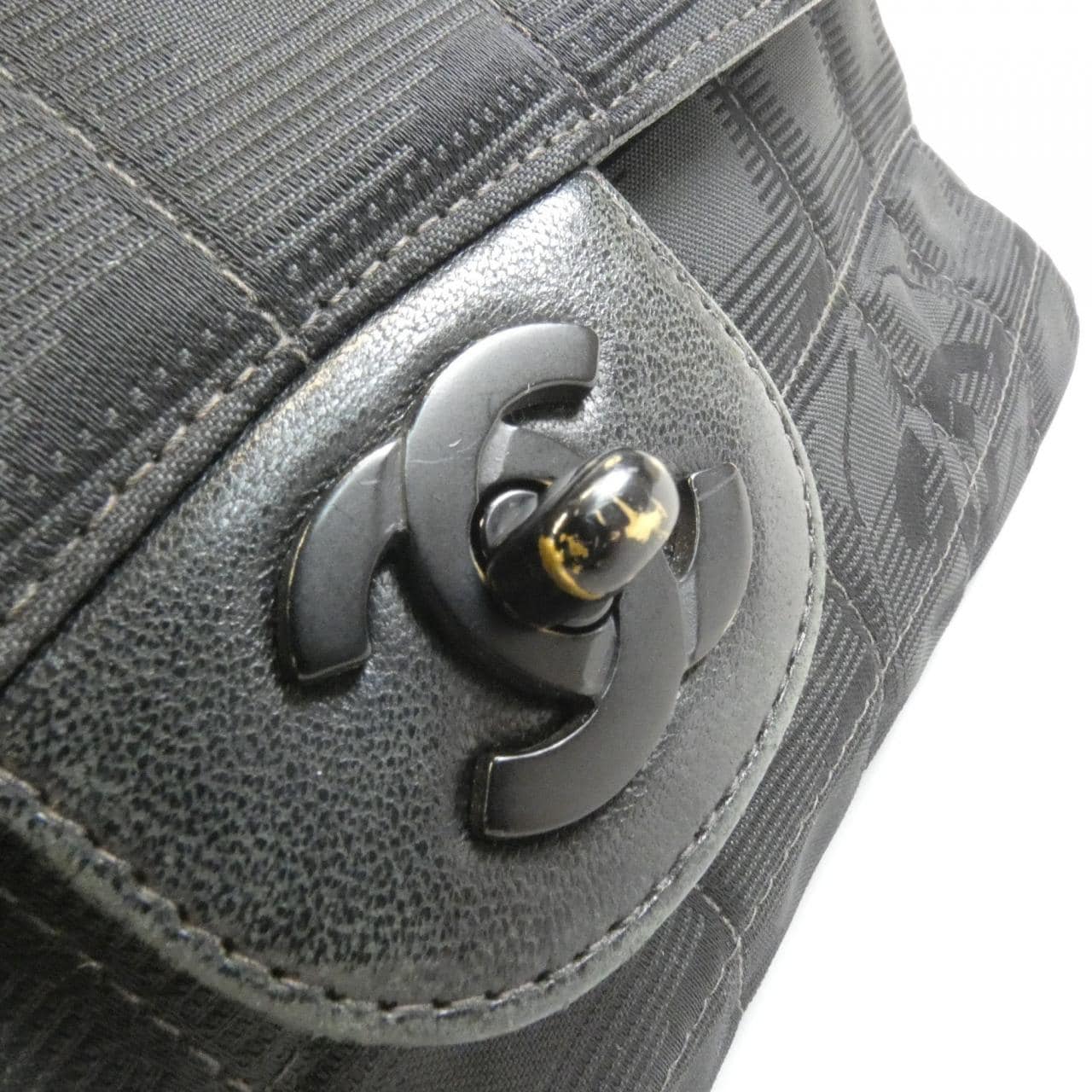 CHANEL 15285 肩背包 尼龍 5