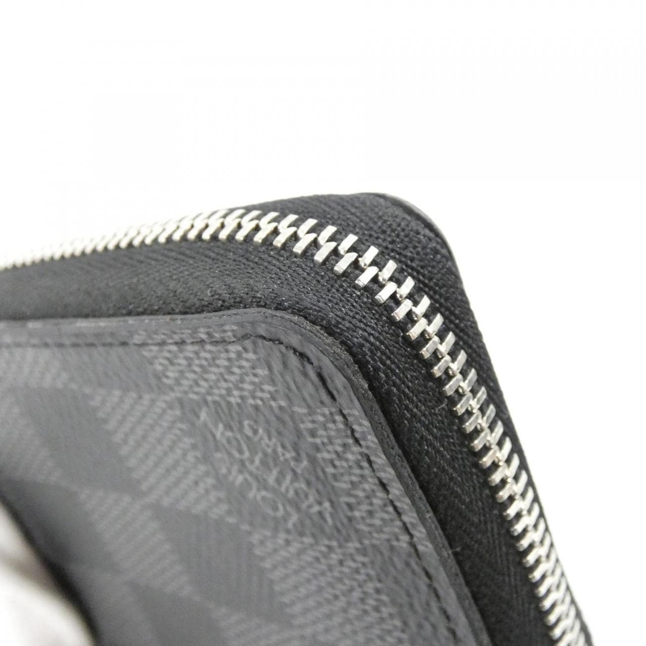 LOUIS VUITTON N63076 Coin Case Damier 3