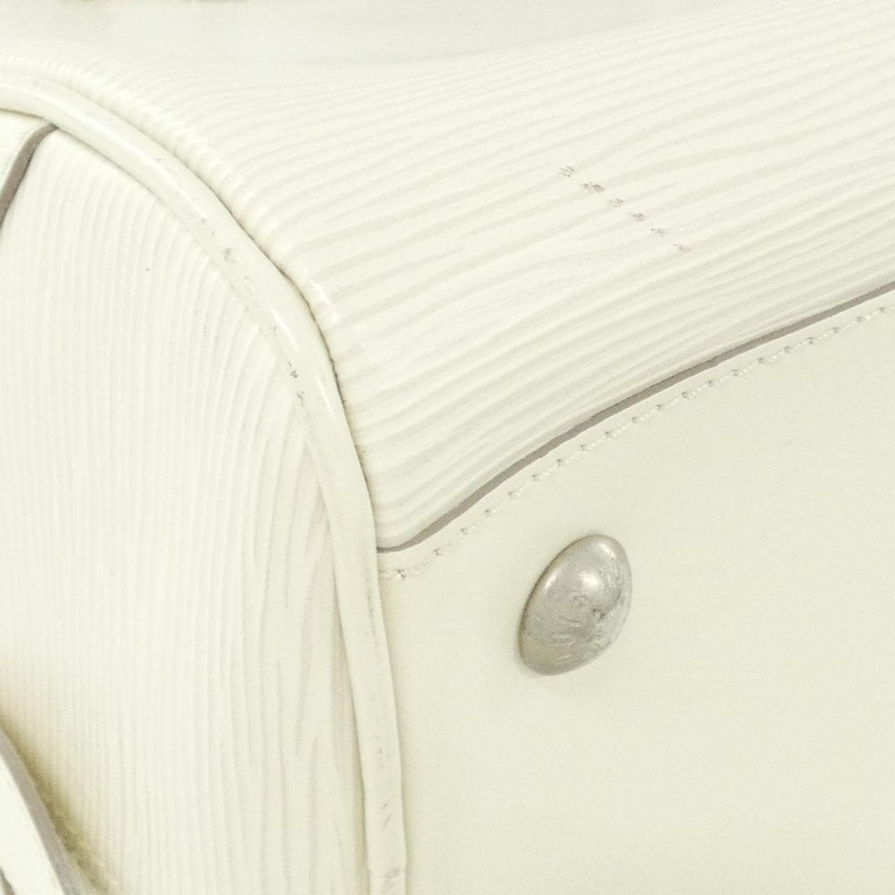 LOUIS VUITTON Montaigne M5931J 手提包 Epi 3