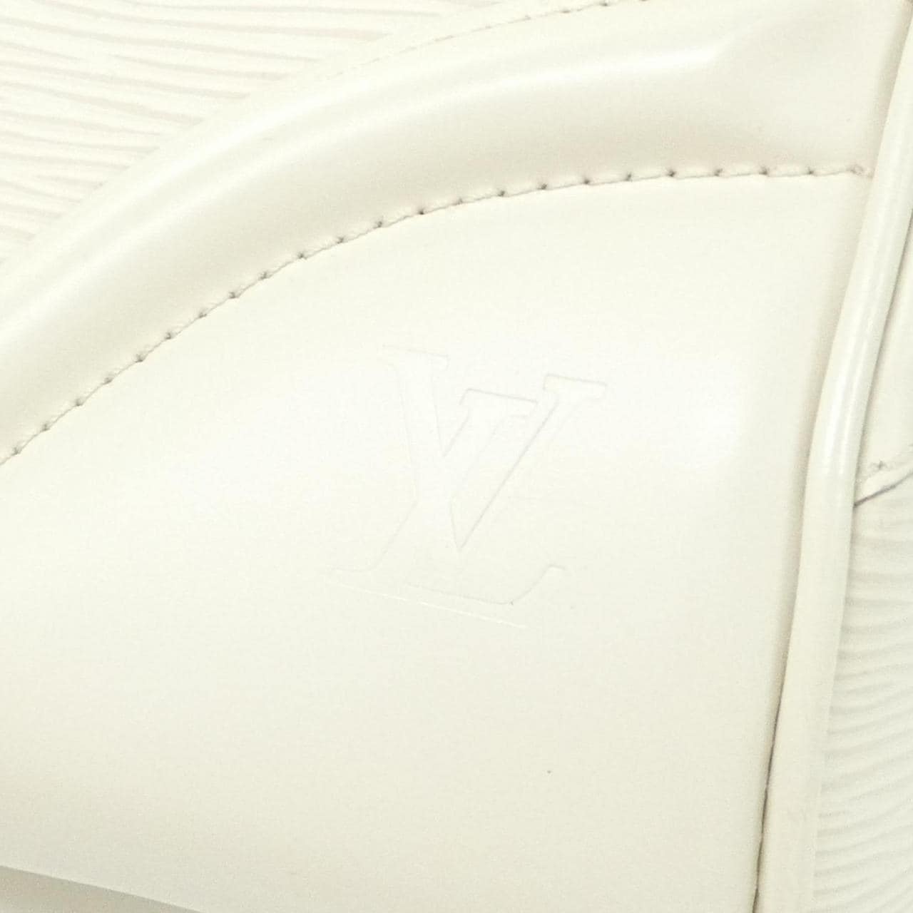 LOUIS VUITTON Montaigne M5931J 手提包 Epi 4