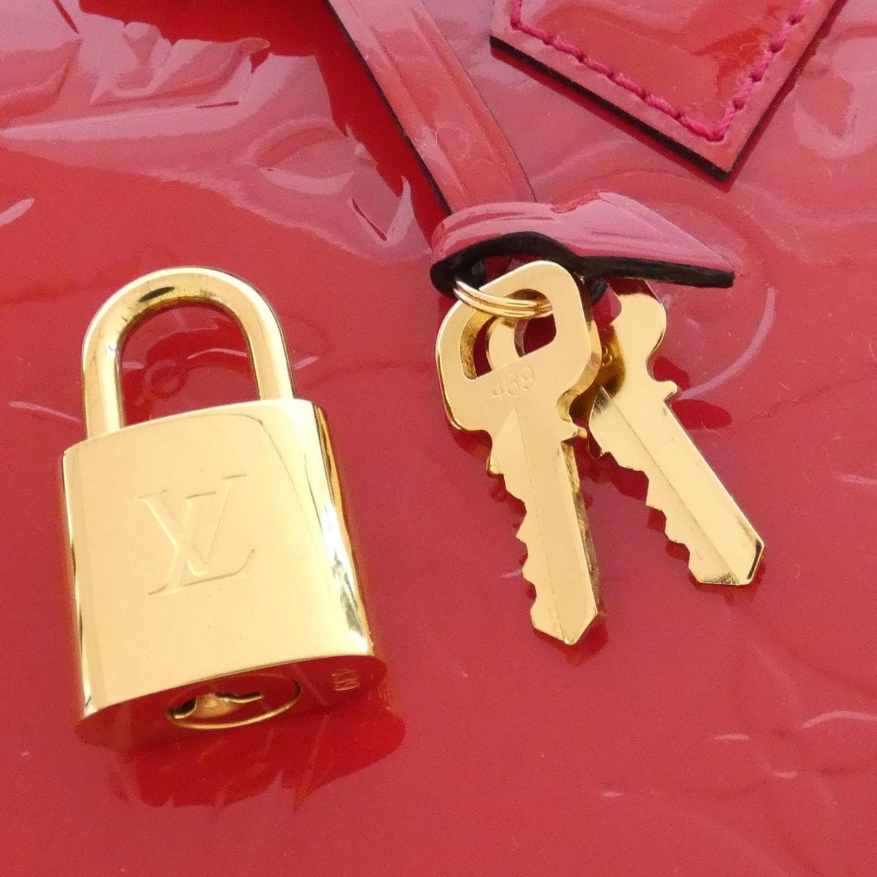 LOUIS VUITTON Alma M90174 手提包 Vernis 漆皮 4