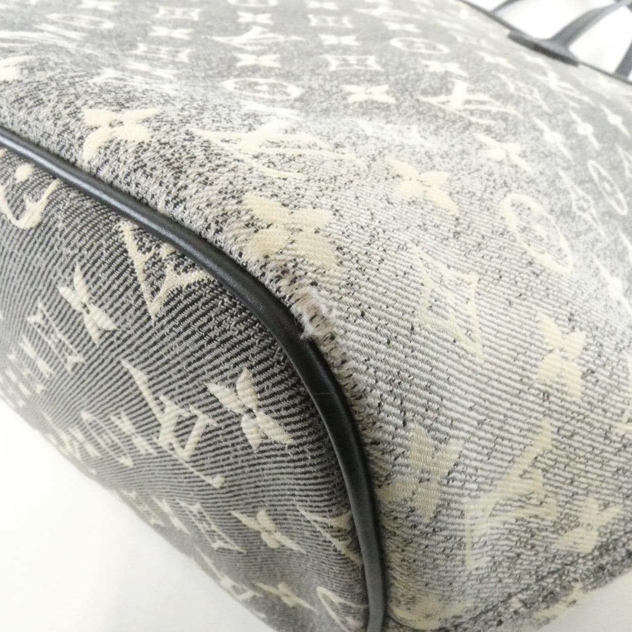 LOUIS VUITTON Neverfull M21465 Tote Monogram 2