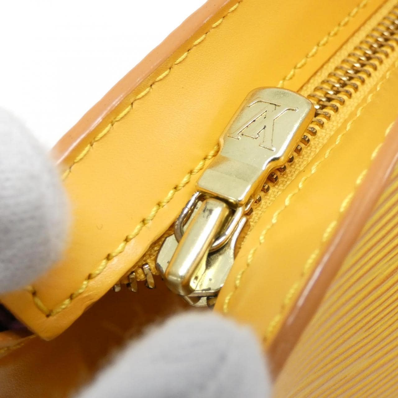 LOUIS VUITTON Saint-Jacques M52269 肩背包 Epi 5