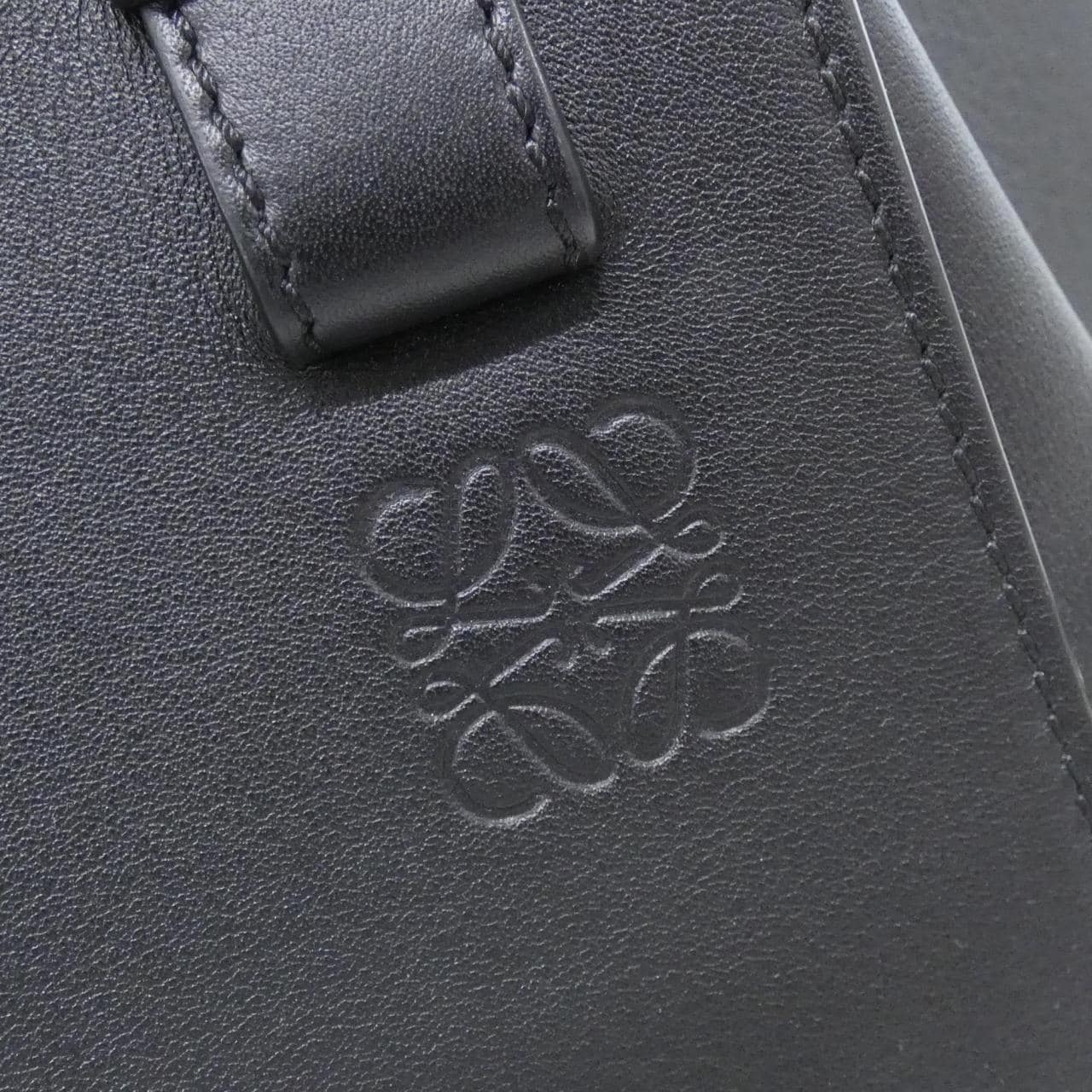 LOEWE Hammock 387 30 S35 肩背包 5