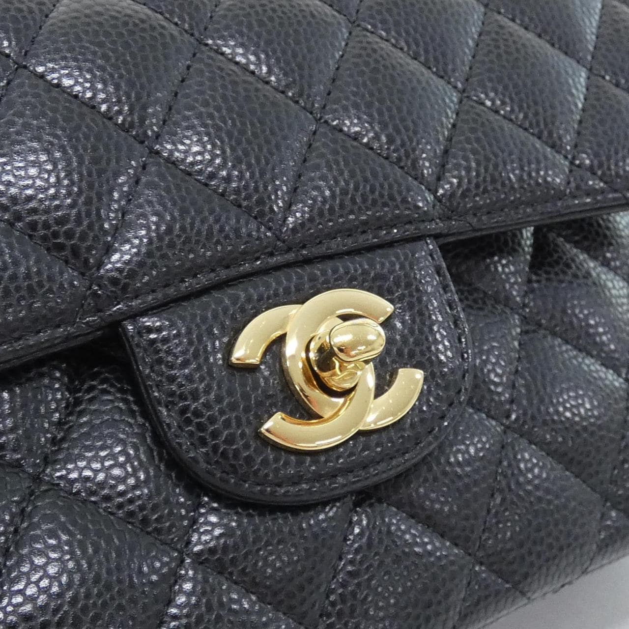 CHANEL Matelasse 1113 Shoulder Grained Calfskin 4