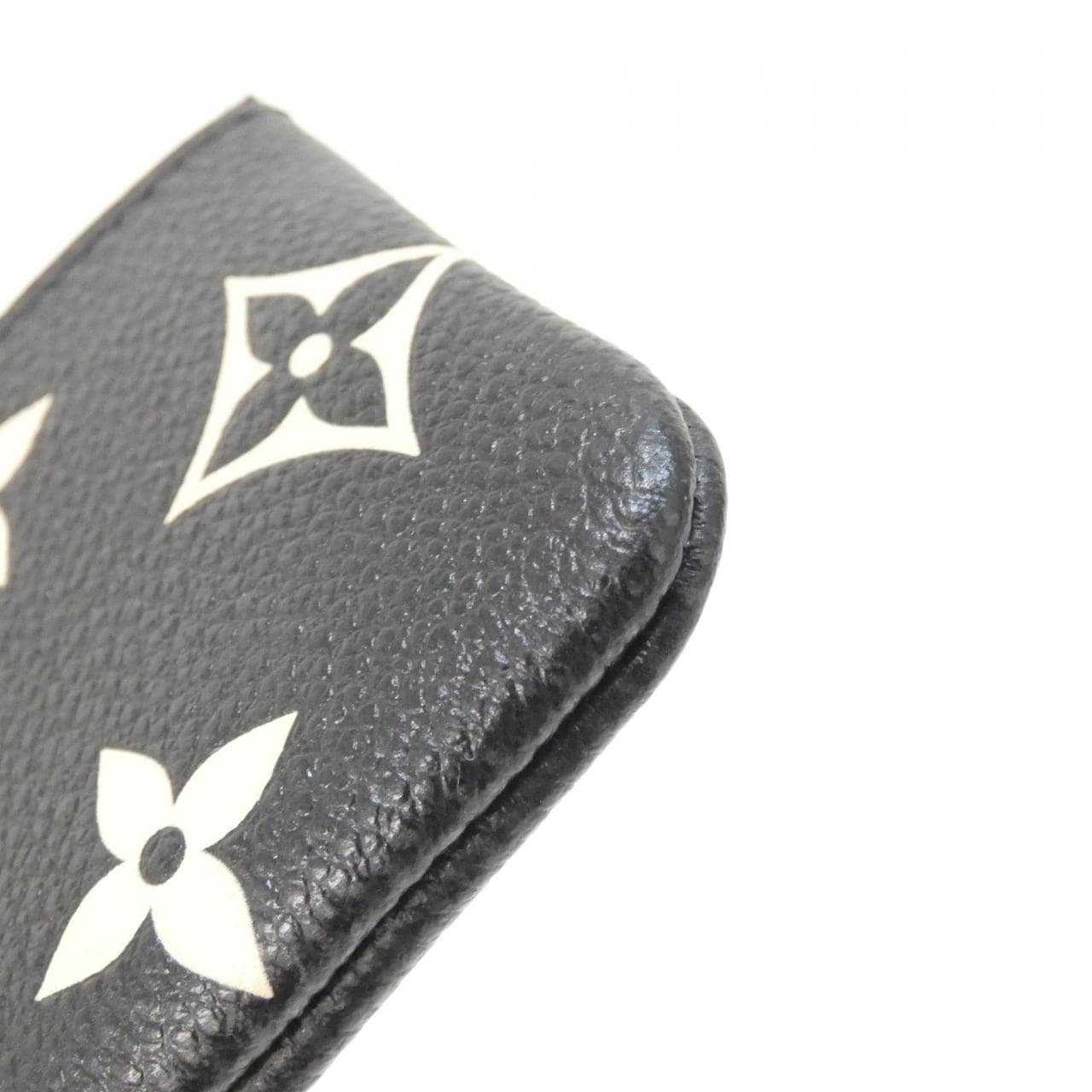 LOUIS VUITTON Pochette M80885 Coin Case Monogram 2
