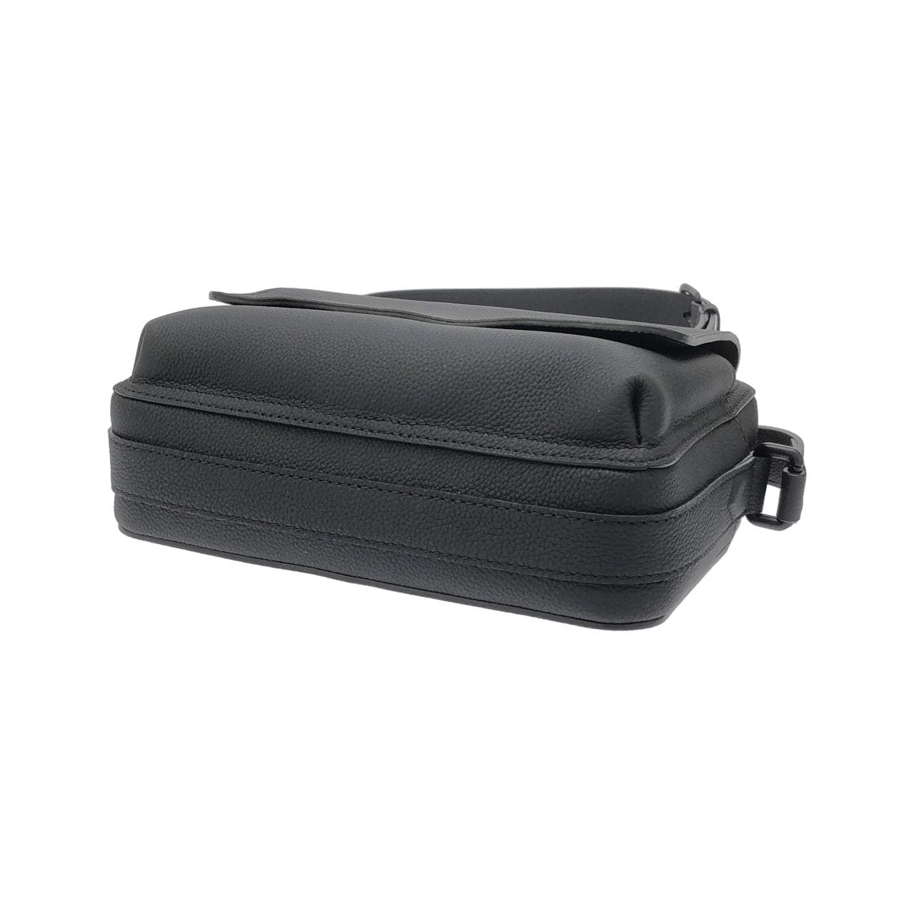 LOUIS VUITTON M15265 肩背包 羊皮 3