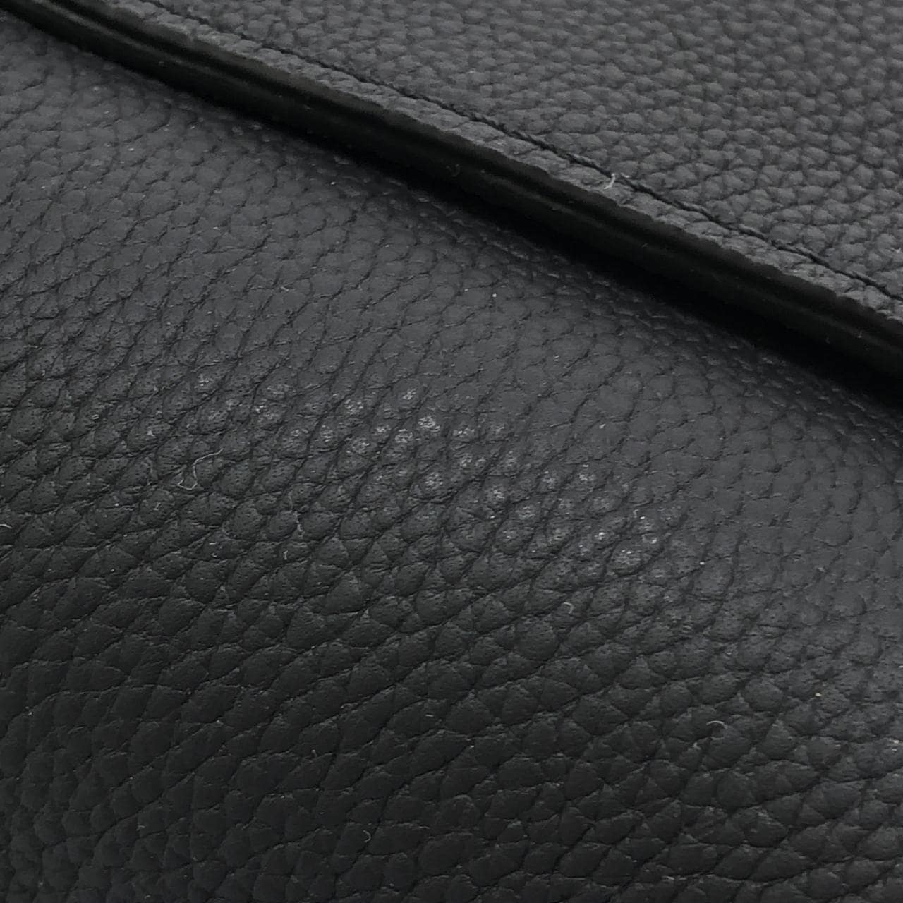 LOUIS VUITTON M15265 肩背包 羊皮 4