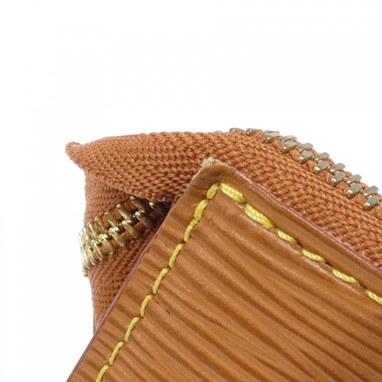 LOUIS VUITTON Pochette M52948 小斜揹包 Epi 4