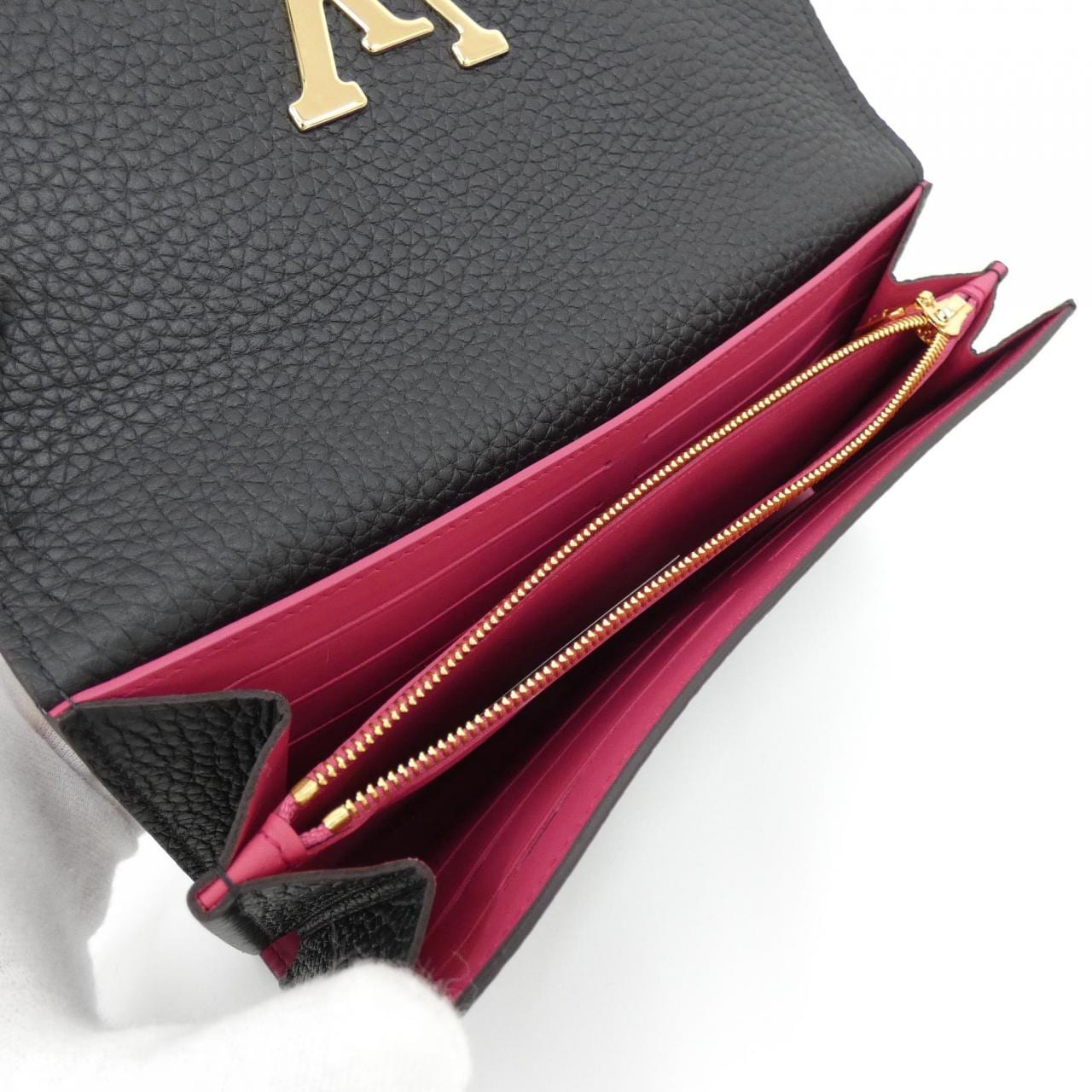 LOUIS VUITTON Capucines M61248 Wallet 6